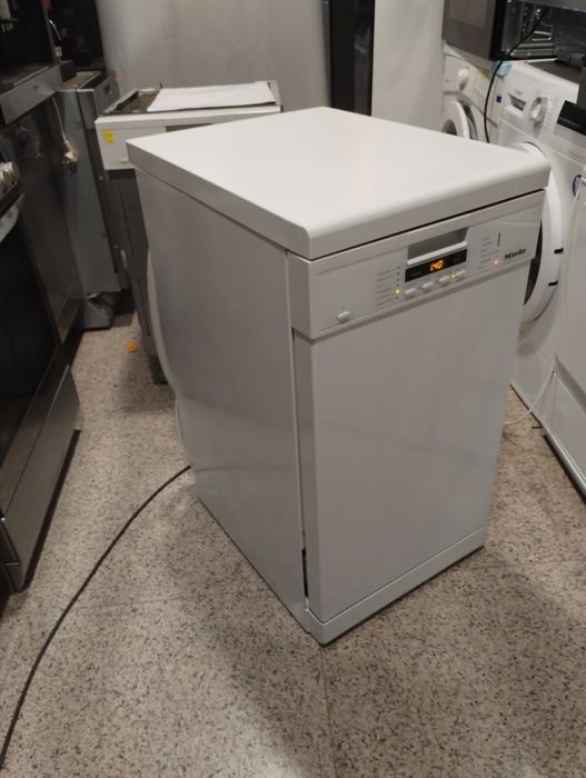 Съдомиялна Miele 45 см Свободностояща