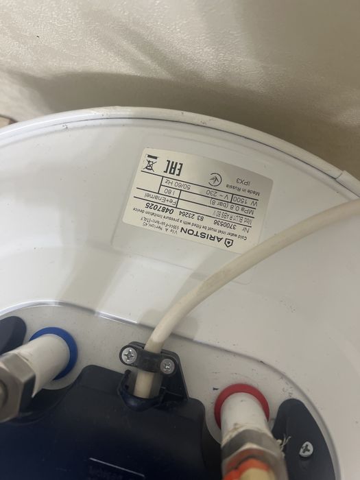 Водонагриватель аристон 80л