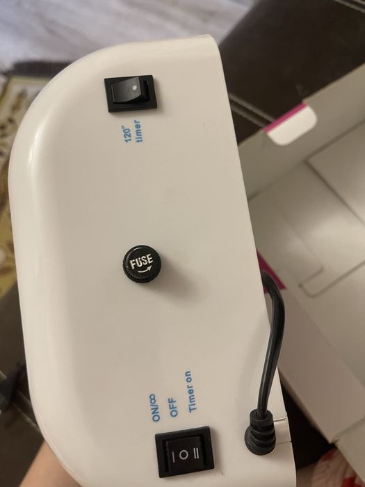 Lampă unghii folosită!