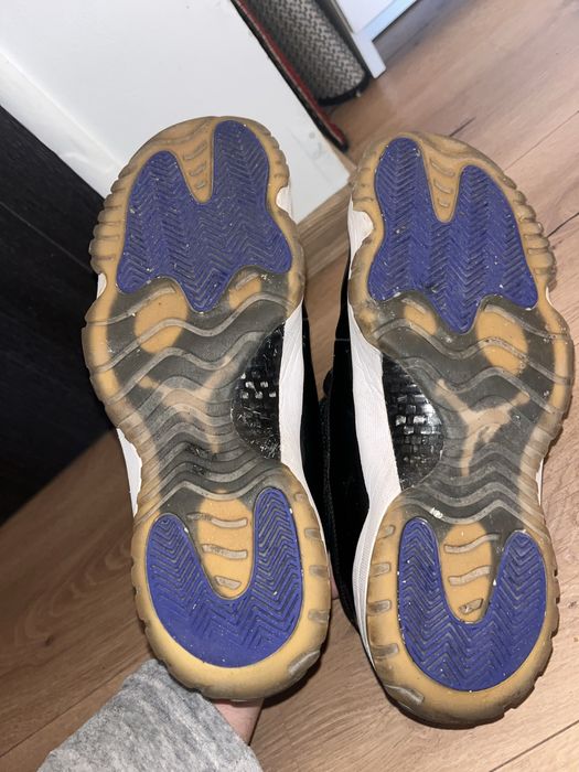 Jordan 11 Space Jam ( fac schimb cu ugg)