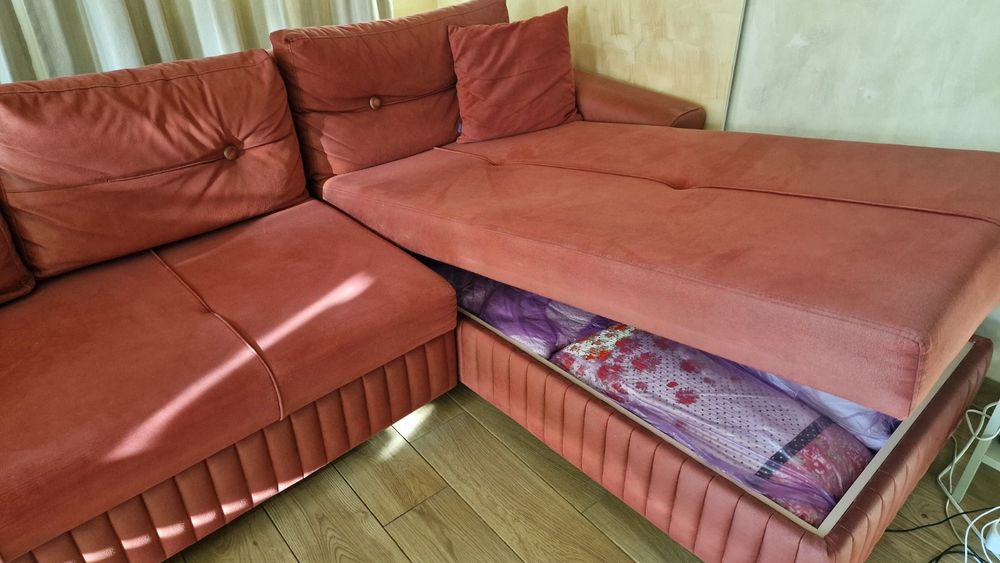 Диван Meshe с функция сън и ракла