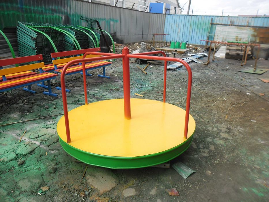 Карусели, качели, горки