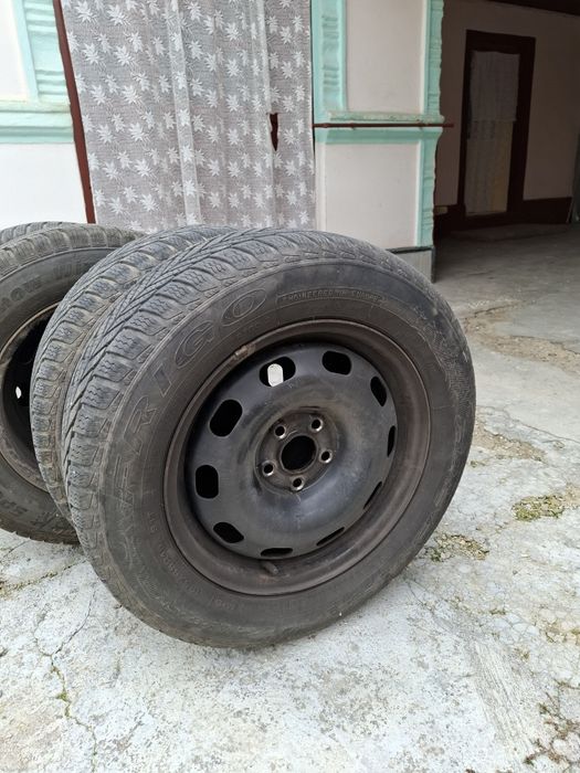 Jante Skoda r15 cu anvelope de iarna
