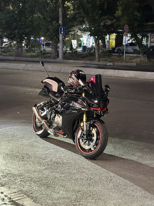 Motosikl Qj moto 600 rr sotilad