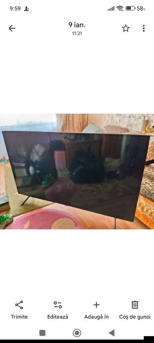 vand  trei plasme si un  subufar    pentru piese   toate