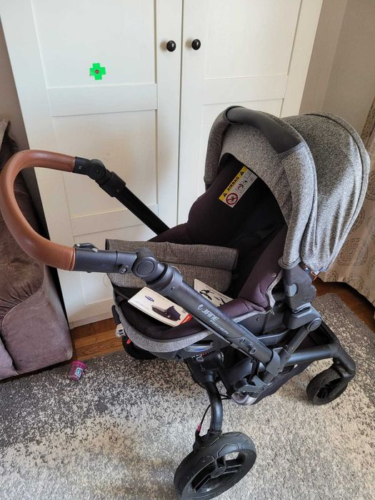 Cărucior 3 în 1 Jane Matrix Light 2– suspensii premium, stare f. buna