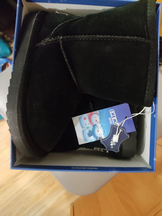 Угги детские продам