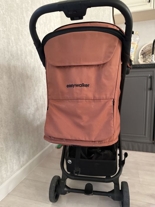 Коляска от фирмы easywalker