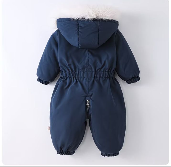 Зимняя куртка комбинезон