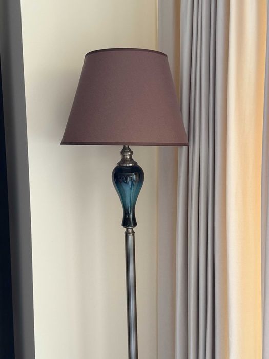 Lampa de podea model vintage