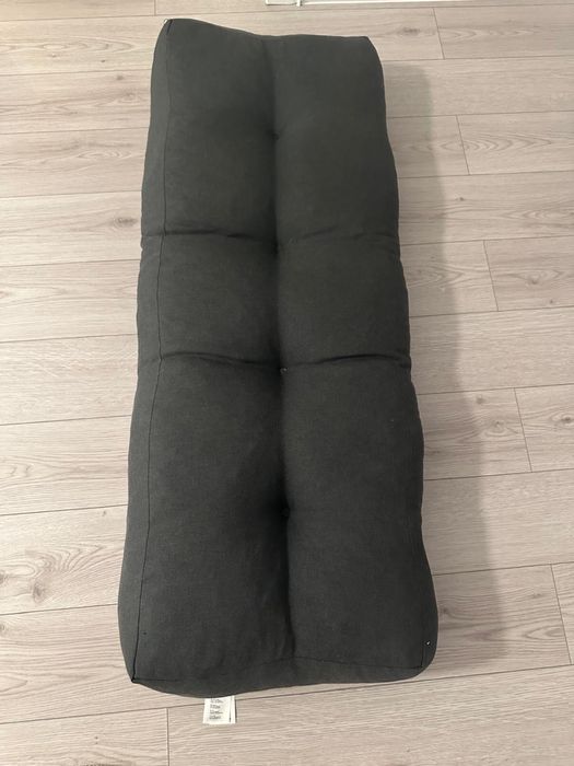 Set perne JYSK pentru mobilier din paleți – 3 saltele + 2 spătare, negre