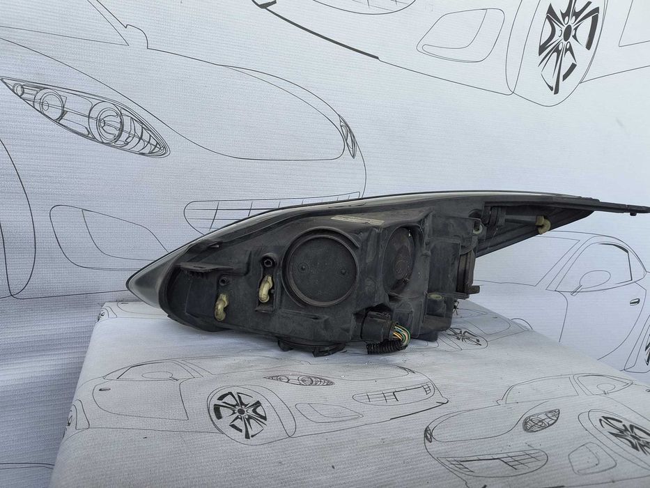 Far Dreapta Uk Halogen Ford Focus 2014 / 2011-2014 Cod OEM BM51-13W029-SB (1E1)