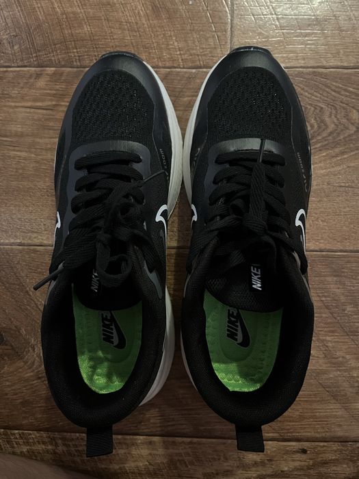 Срочно Кроссовки Nike