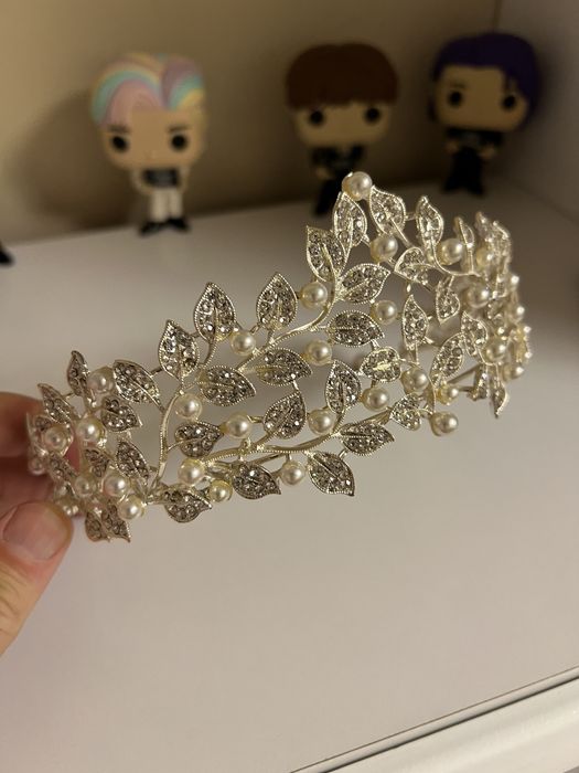 Продам диадему как новая