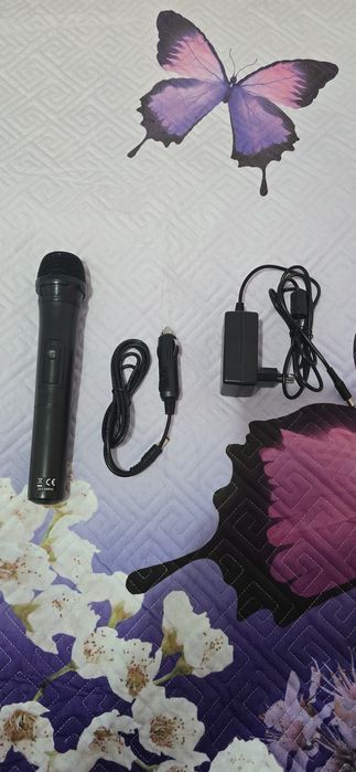 Boxa Akai x6 cu microfon