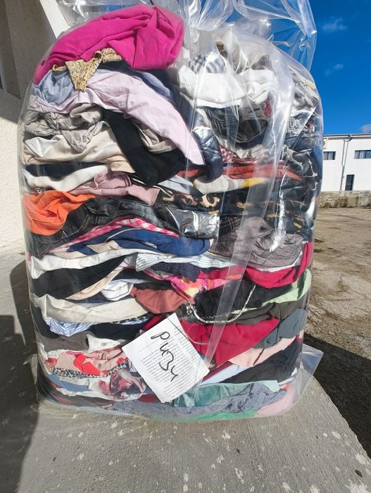 Дрехи втора употреба на едро