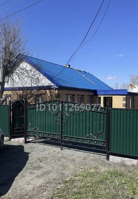 продается дом в п.Осакаровка