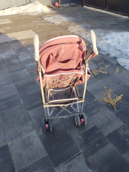 Коляска детская в нормальном состоянии