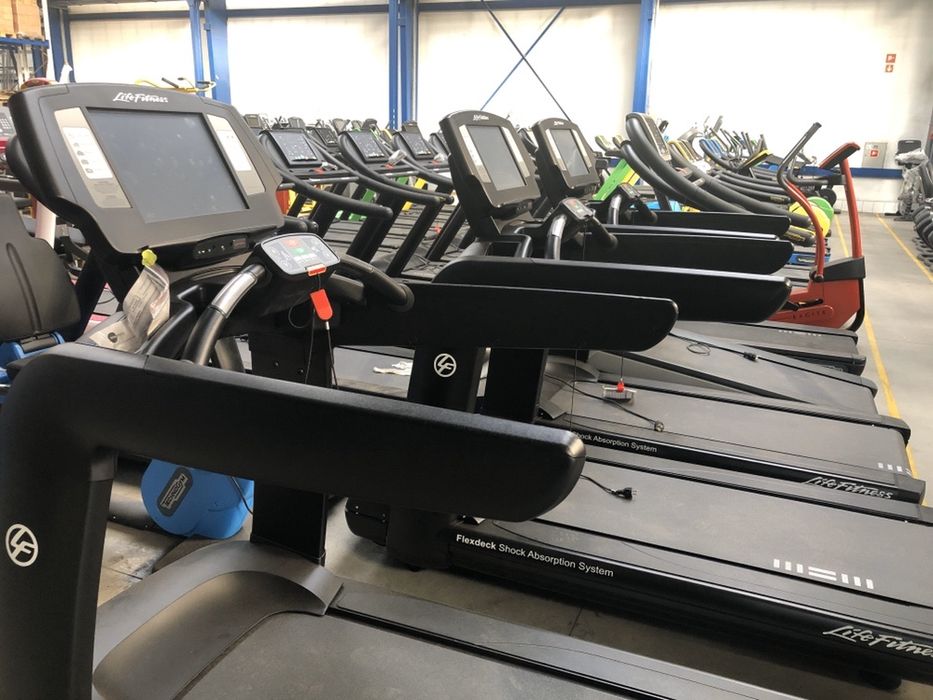 Banda alergare profesionala technogym