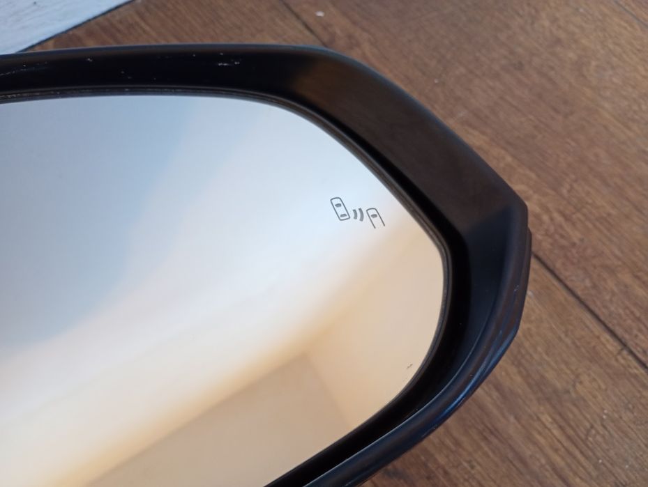 Oglinda dreapta Toyota RAV 4 camera 360 sideassist