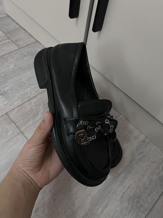 Аяқ киім почти новый