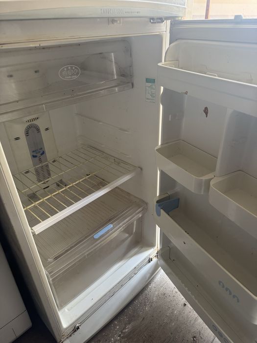 Продам холодильник
