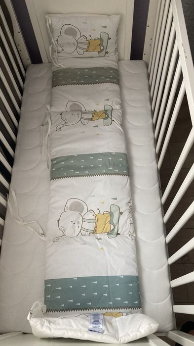 Бебешко легло с матрак и обиколник