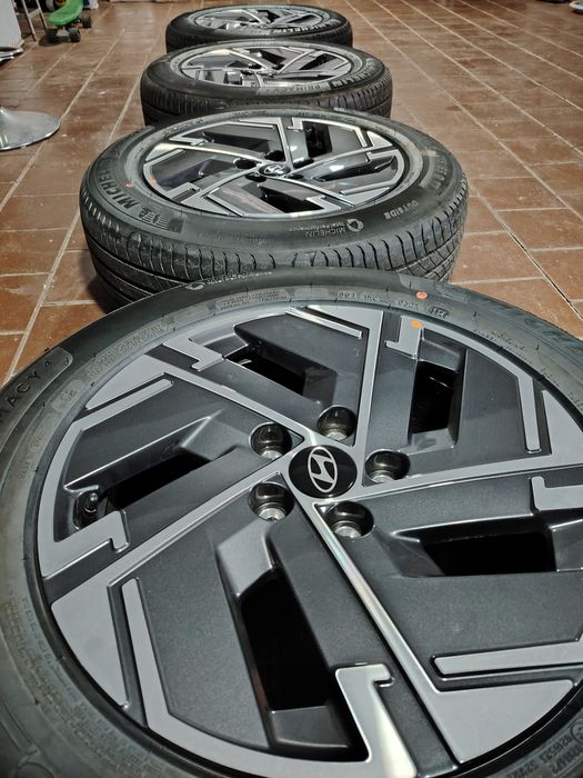 Jante pe 17 cu anvelope noi, senzori, capace  Hiunday Tucson  2025.