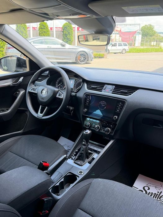 SKODA Octavia 2019 — imagine 5