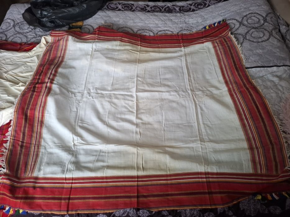 Автентична родопска носия