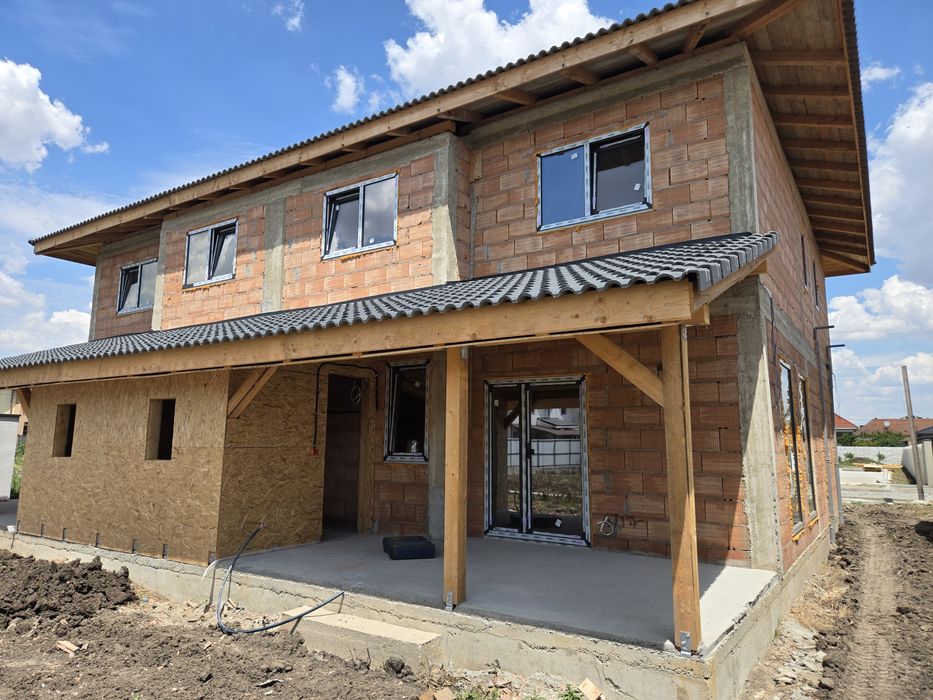 Vand Duplex Giarmata Vii la Rosu Sau Finisat