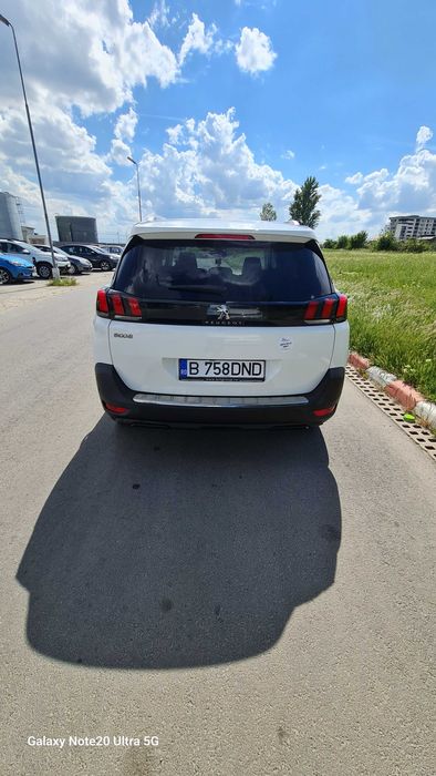 Masina peugeot de vanzare.