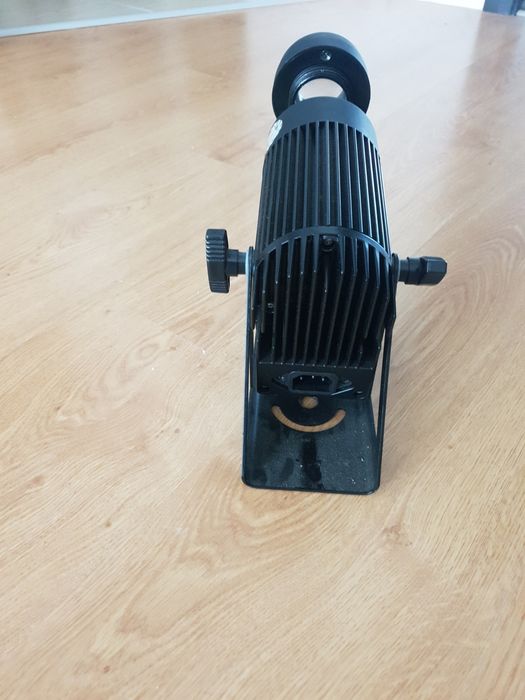 DJ ефект - Гобо проектор Srairville gp30 - c led 

Идеален за прожекти