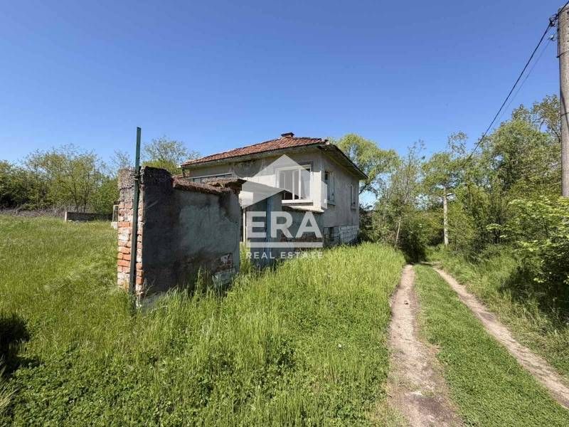 САМО В ЕРА Имоти Хасково! Къща с голям парцел в с. Върбица, обл. Хаско