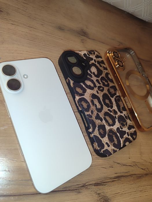 16 айфон с гарантийным талоном