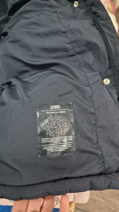 Ново яке Tommy jeans