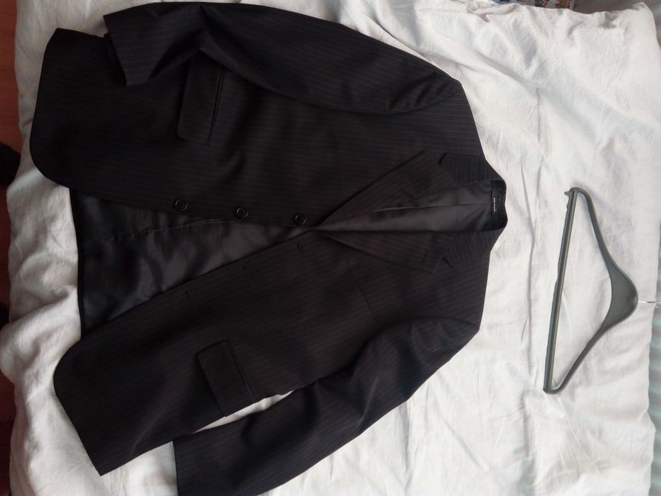 2бр костюми мъжки