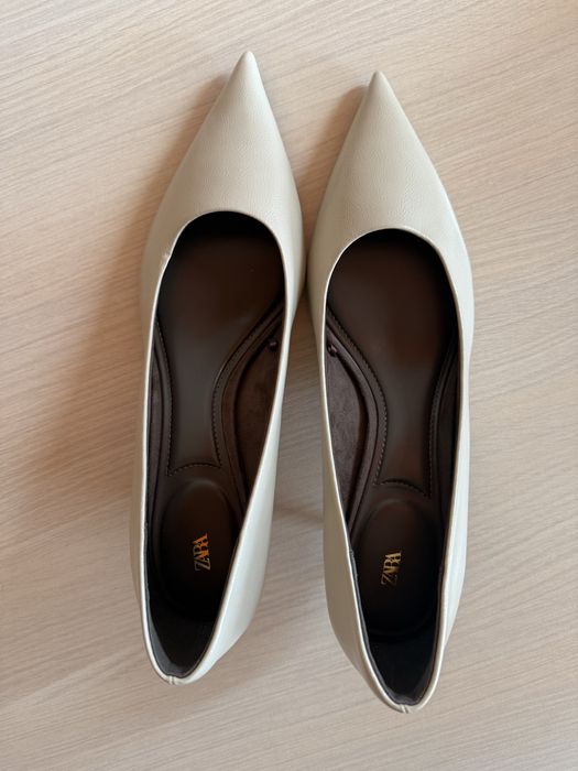 Чисто нови обивки Zara