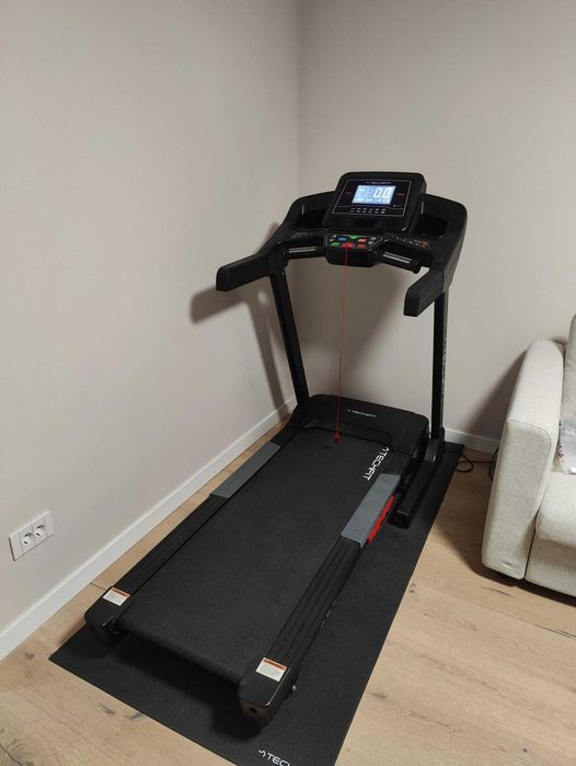 Bandă de alergare TechFit MT800 – ca nouă