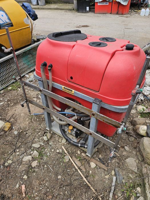 Пръскачка 200 литра