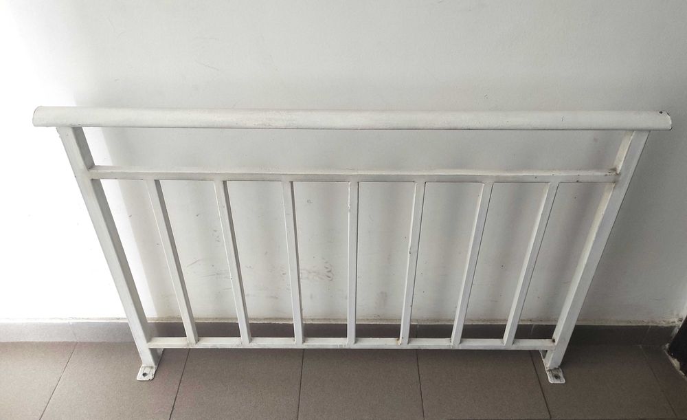 Метален  парапет