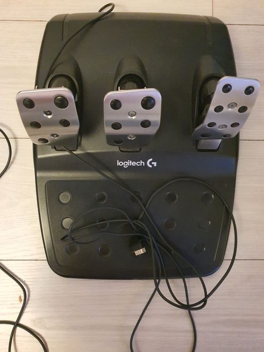 Logitech g29  за PS5,PS4