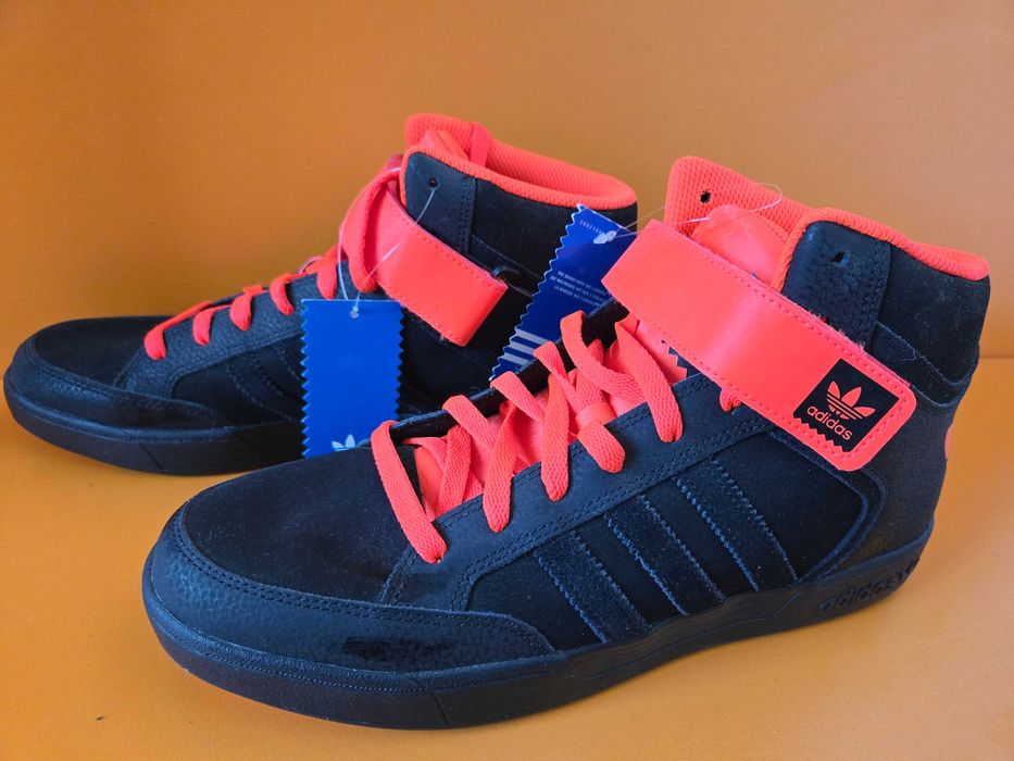 Adidas чисто нови с етикет мъжки баскетболни обувки 45 1/3