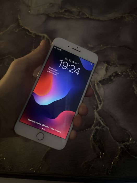 СРОЧНО ПРОДАМ Айфон iPhone 8 plus