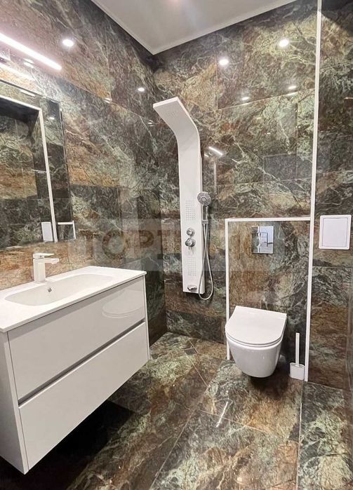 Дава се под наем Тристаен апартамент в Варна, Галата - 120 кв.м за 1500 € - Снимка #10