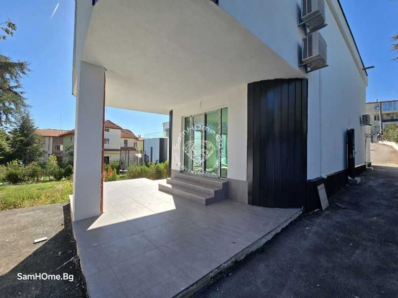 Продава се Тристаен апартамент в Варна, м-т Траката - 118 кв.м за 1610 €/кв.м - Снимка #1