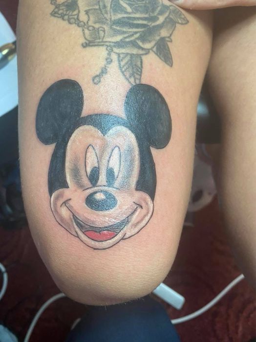 Execut tatuaje  profesionale