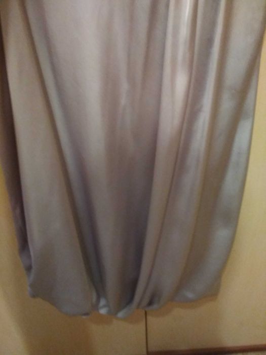 Сатенена рокля на НМ