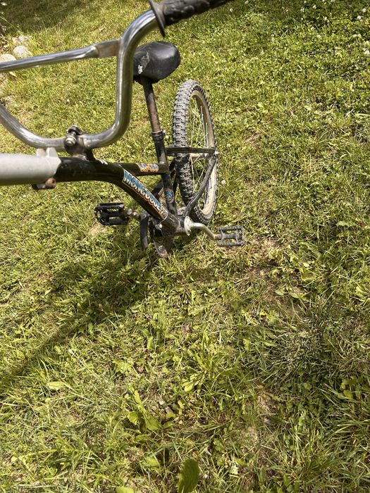 Atas bicicleta pentru copii