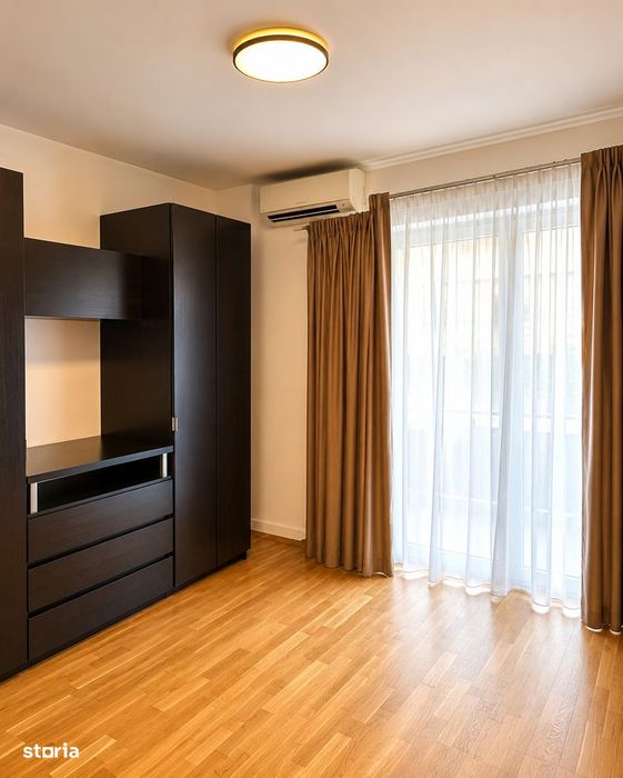 Apartament 4 camere parter-complex cu acces la grădină si piscina